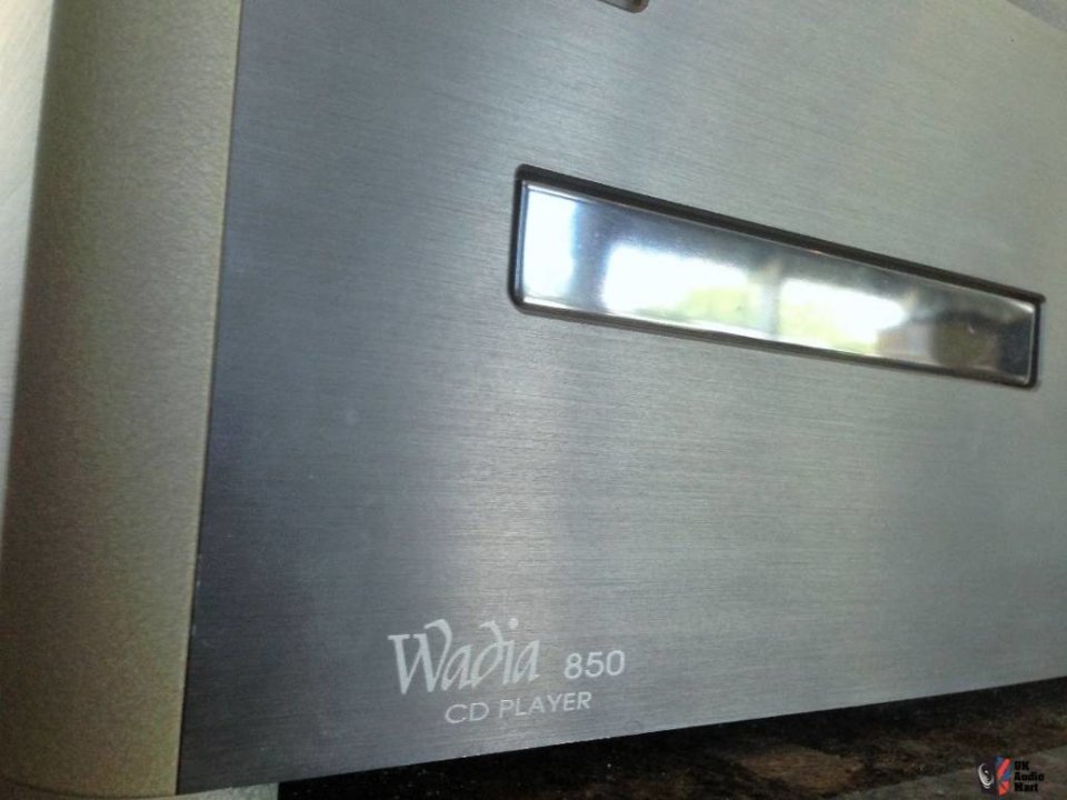 1226036-wadia-850-cd-player.jpeg