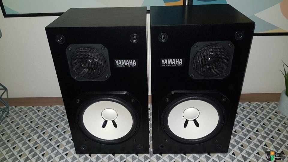 1691237-yamaha-ns10m-loudspeakers.jpg