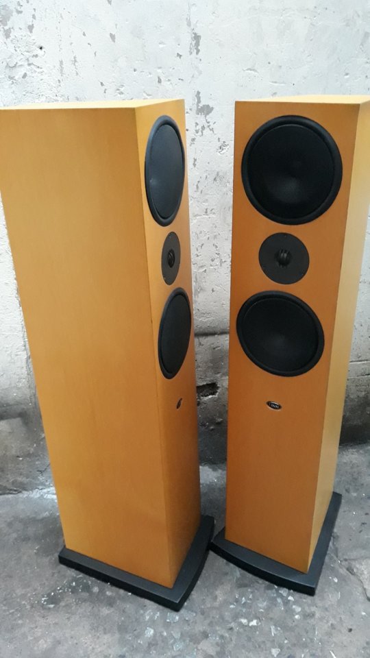 20191214_171029-929x1651.jpg