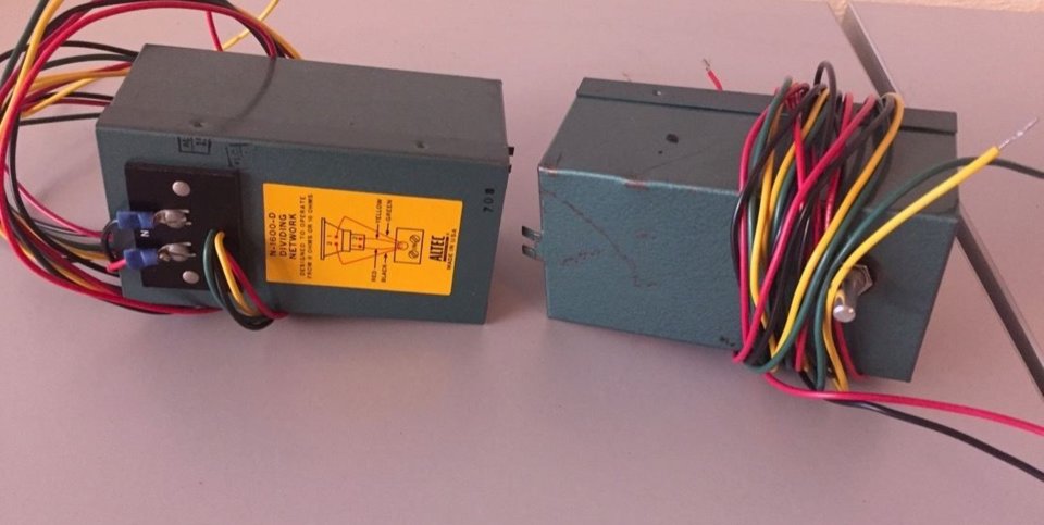 2025311-altec-605b-pair-original.jpg