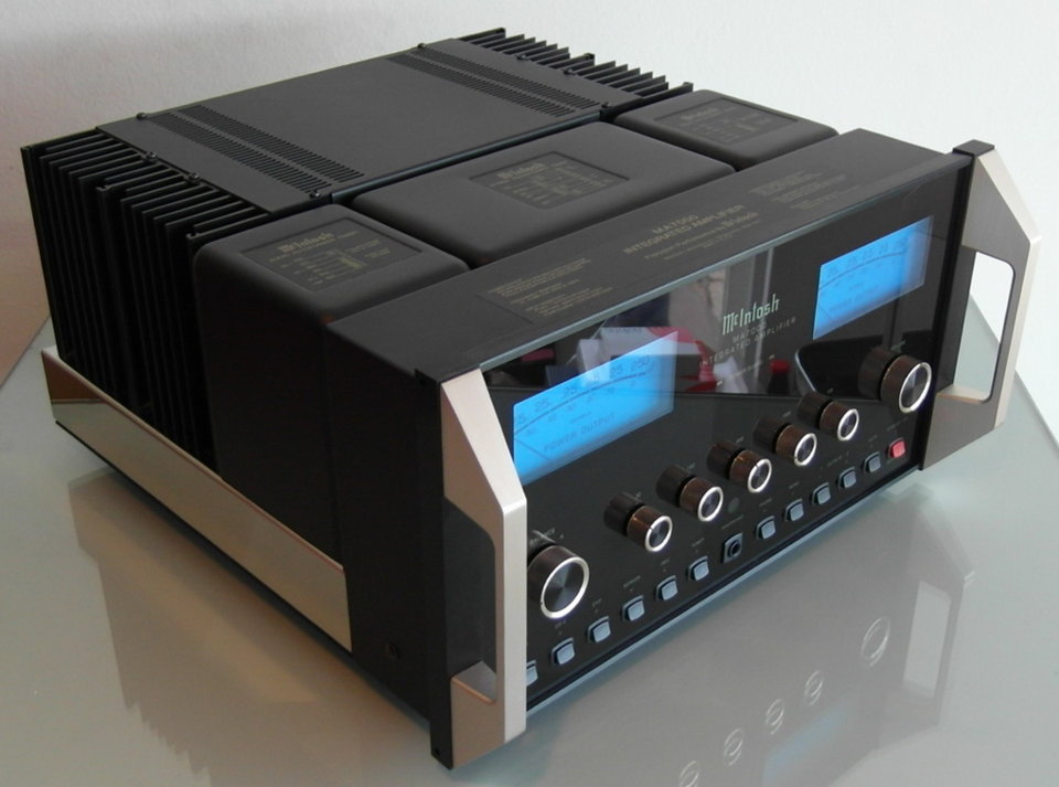 38_MCINTOSHMA7000-3.jpg