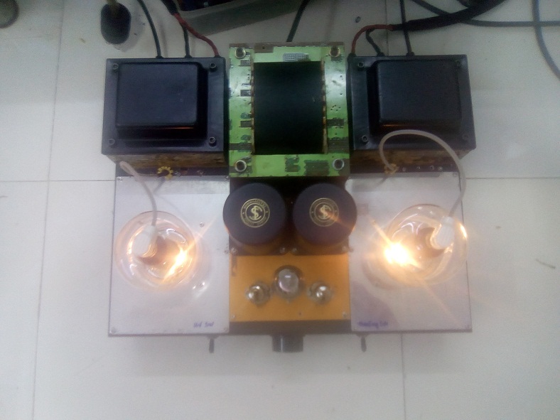 4-250 Se Amp-Top.jpg