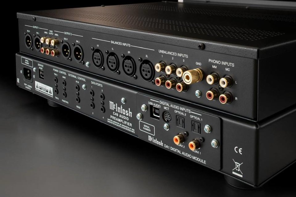 4665714_tinhte-McIntosh-Labs-C49-Preamplifier-3.jpeg