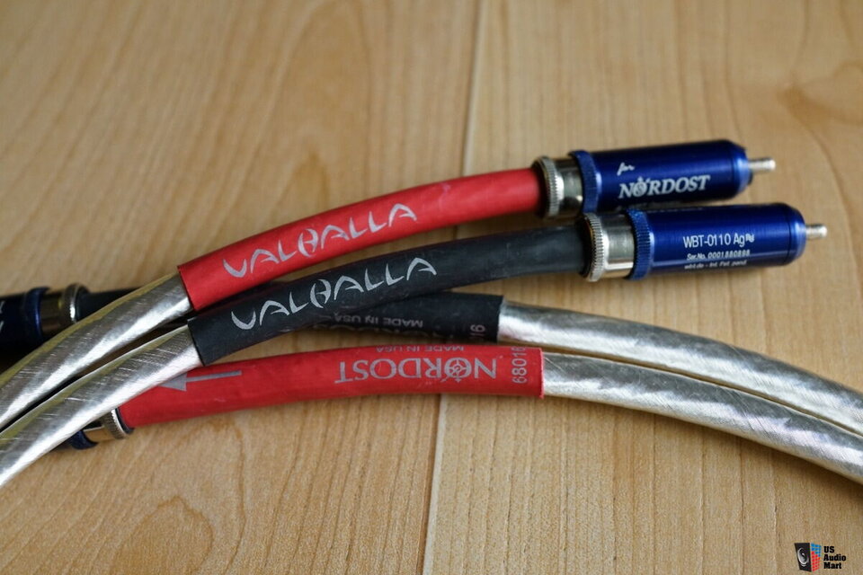 4706094-4c11e1b0-nordost-valhalla-rca-interconnects.jpg