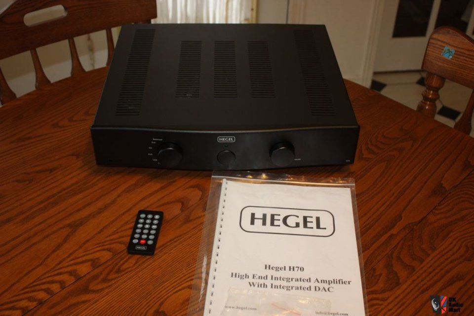 554820-hegel_h70_integrated_amp_with_dac.jpg