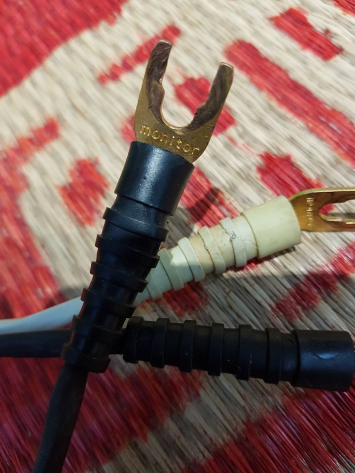5e22a190dafd38a361ec.jpg