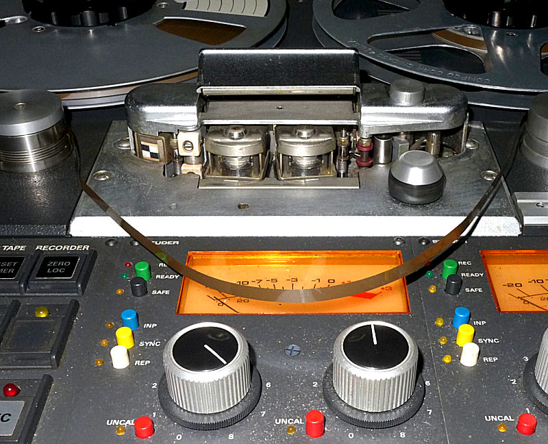 A810 HEADS.jpg