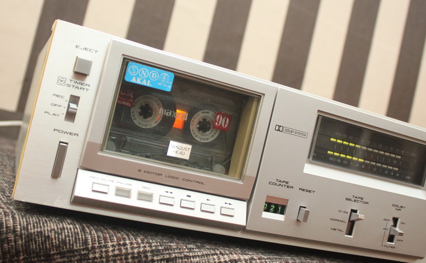 AKAI  CS-F11..jpg