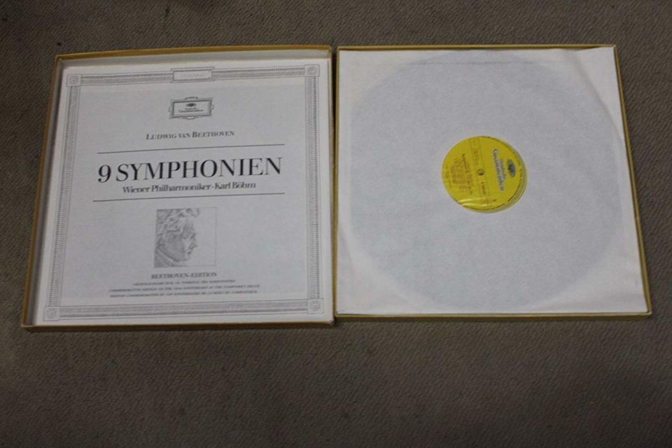 beethoven9sym2.jpg