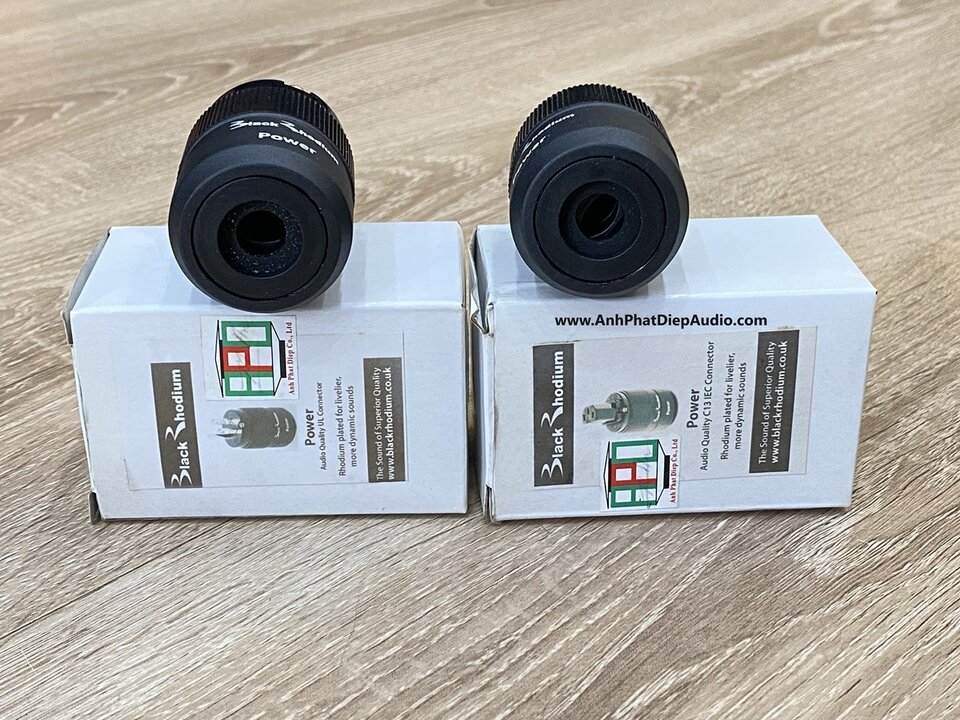 Black Rhodium Power Rhodium Plated UL ++ C13 IEC Connector TL 4.jpg