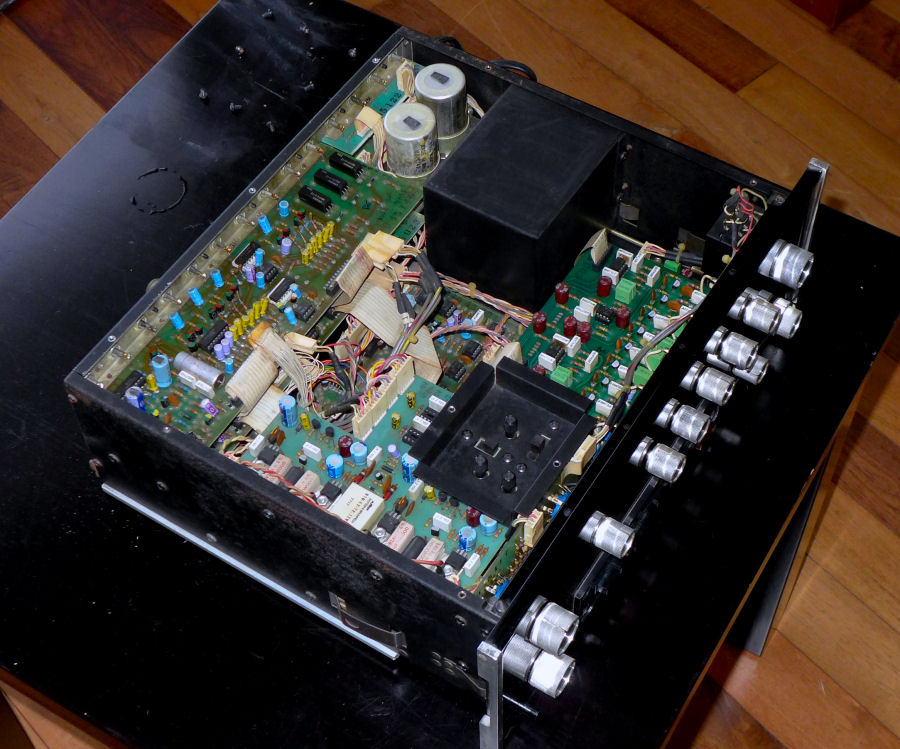 C32 Inside 1.jpg