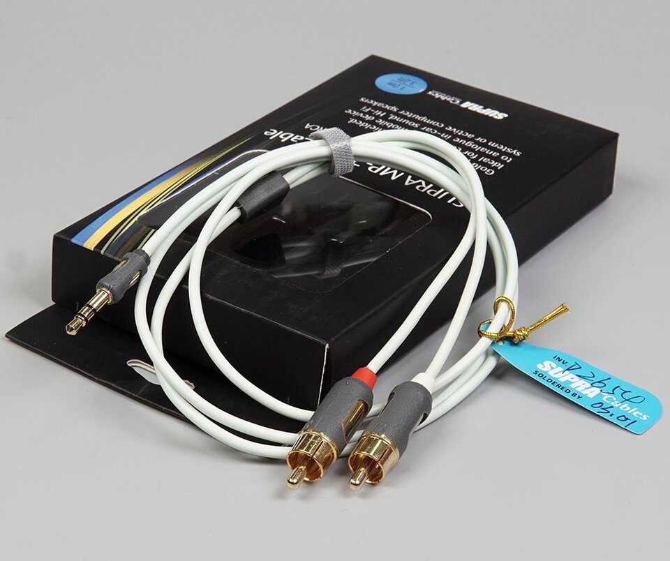 cap_3.5mm_to_2_rca_supra_4010085b71e649b29ac889493c3e1581.jpg
