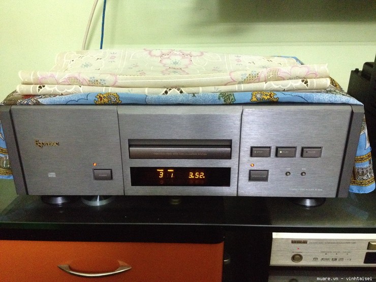 cd eso.jpg
