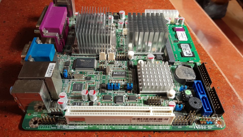 ce62b400ee600a3e5371.jpg