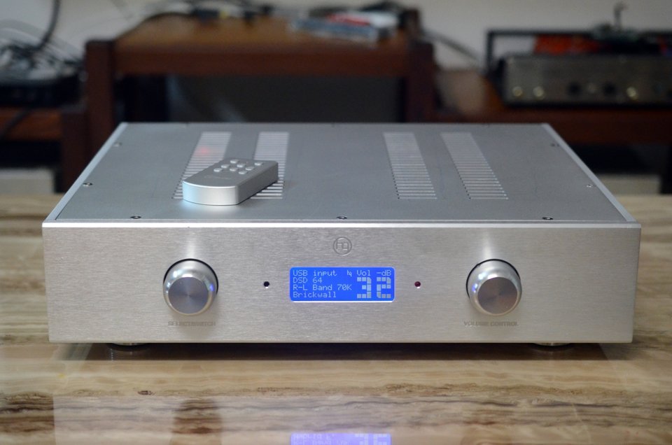 DAC-9038-2.jpg