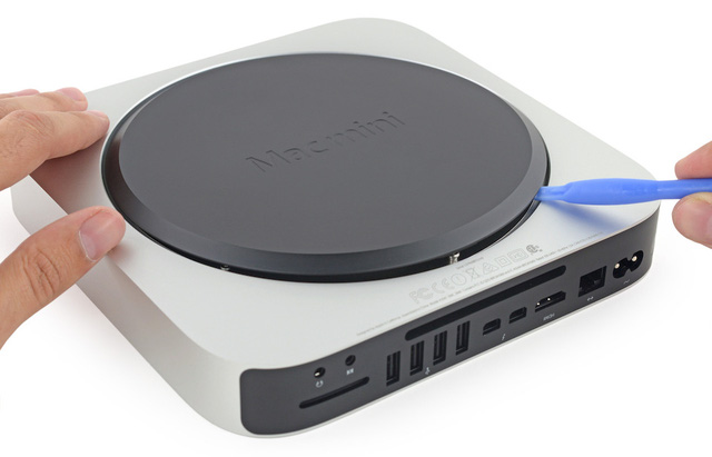 dai-phau-mac-mini-2014-linh-kien-kho-thao-roi-ram-duoc-han-chet-vao-mainboard.jpeg