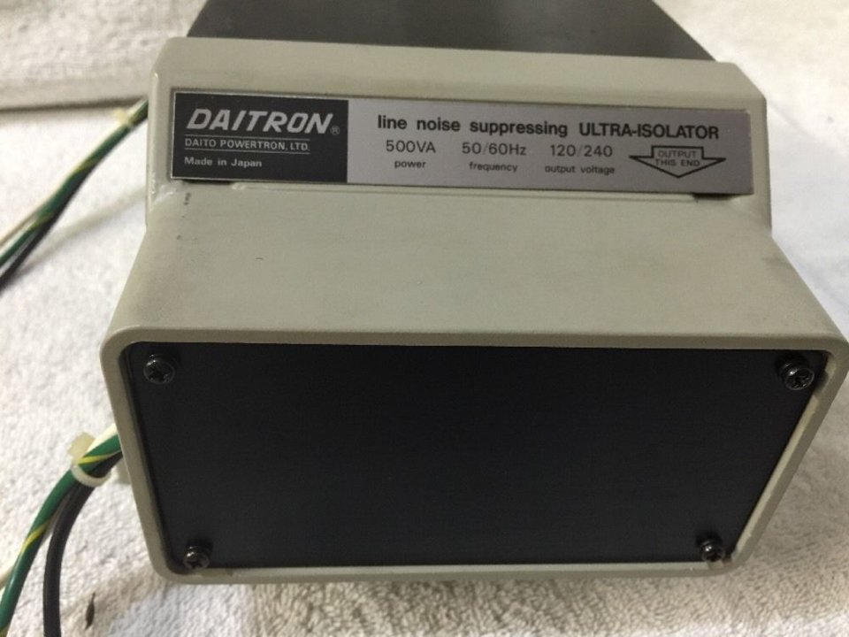 Daitron-Line-Noise-Suppressing-Ultra-Isolator-J91095-11-500VA-005PF-_57.jpg
