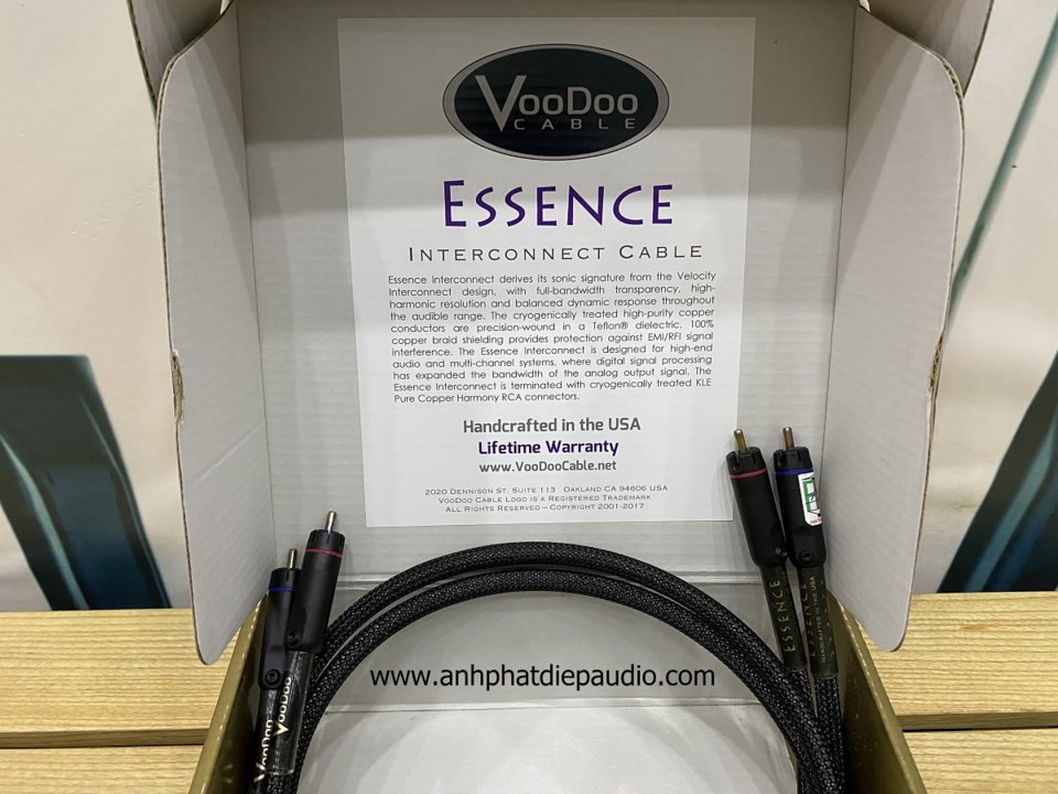 Essence RCA Interconnect (Pair) - off 4.jpg
