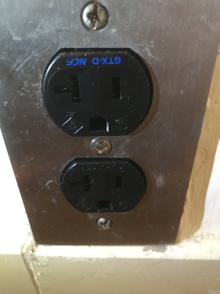 FA3273E0-C3FA-41AB-AE2D-29CA108D47A5.jpeg
