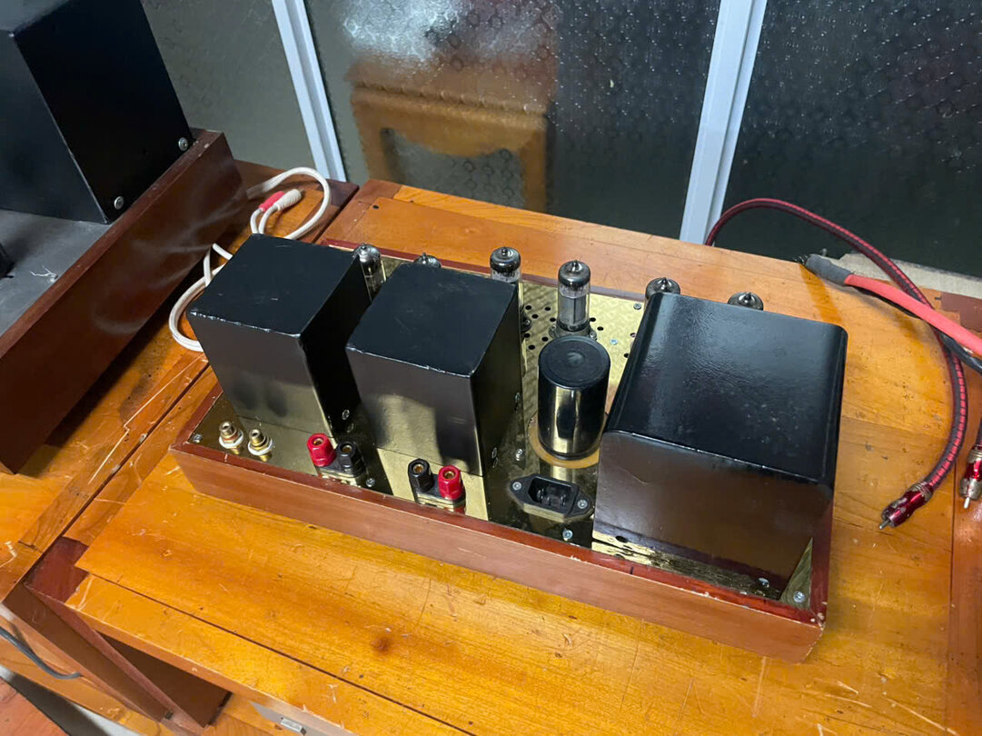 gen-h-z7618466541227_482e6dc5e6a4468fea4618d0e34f5391.jpg