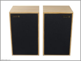 harbeth-p3esr-speakers-40th-anniversary-review-03-front-with-grilles-260x196.jpg