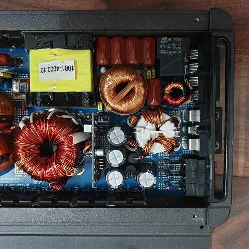 Hertz HDP-1 interior 1.jpg