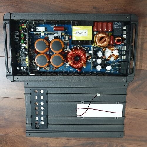 Hertz HDP-1 interior.jpg