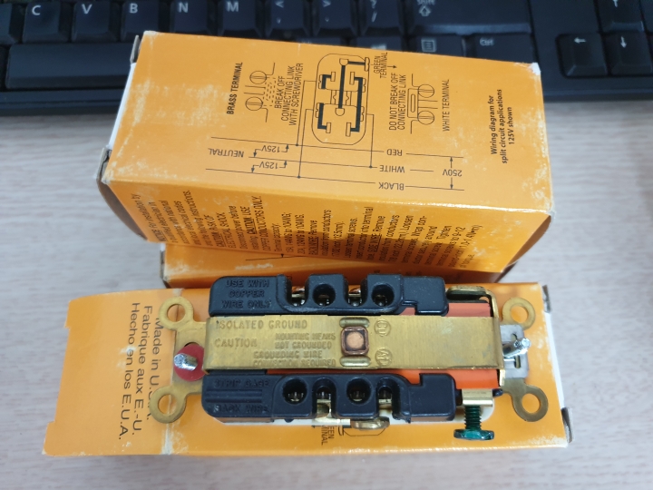 Hubbell IG 5362 1.jpg