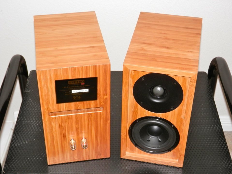 iFi Retro LS3-5 front&rear.jpg