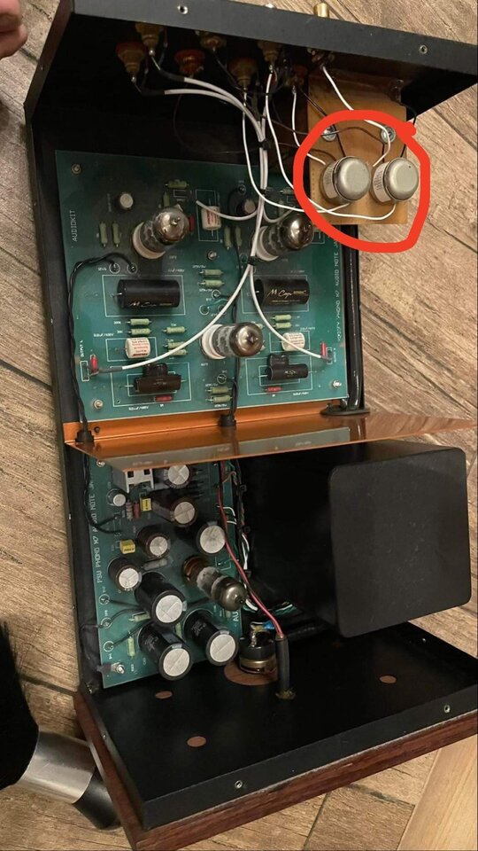 Iphono box1.jpg