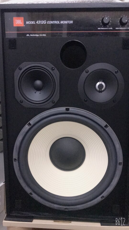 JBL 4312G 2.jpg