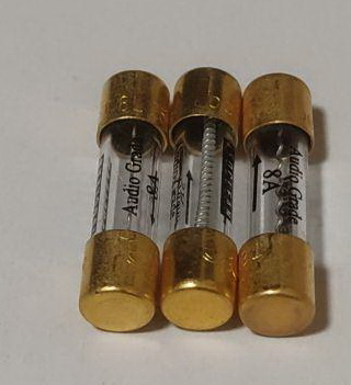m85453817961_1.jpg