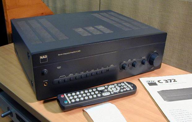 nad c 372.jpg