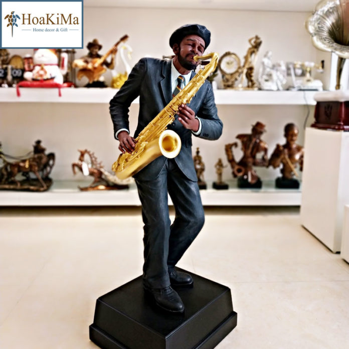 nghe-si-saxophone-696x696.jpg
