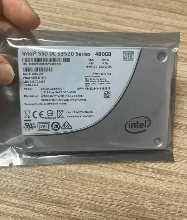 o-cung-ssd-intel-dc-s3520-480gb-nand-mlc-2-5-inch-sata-6gb.jpg
