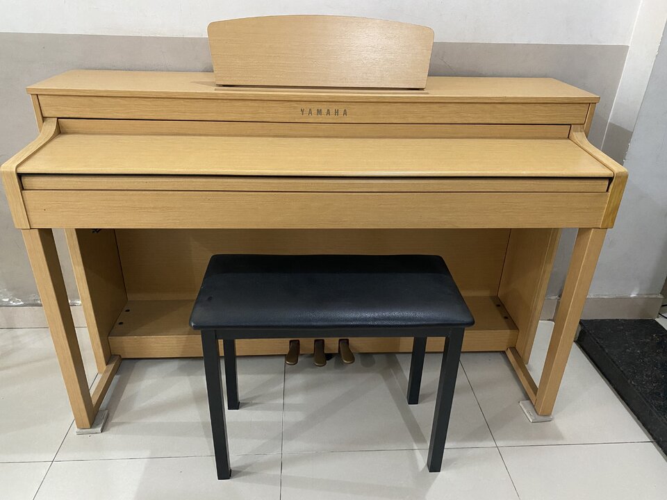 PIANO YAMAHA CLP-430C (1).jpeg
