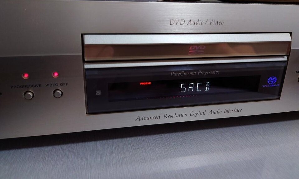 pioneer_dvs755ai_sacd_dvdaudio_1666838822_0956211f_progressive(1).jpg