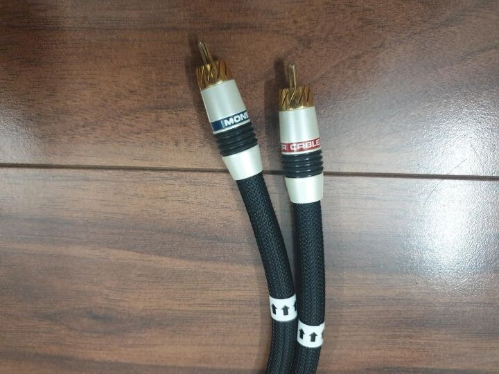 RCA Monster 1000i 1.jpg
