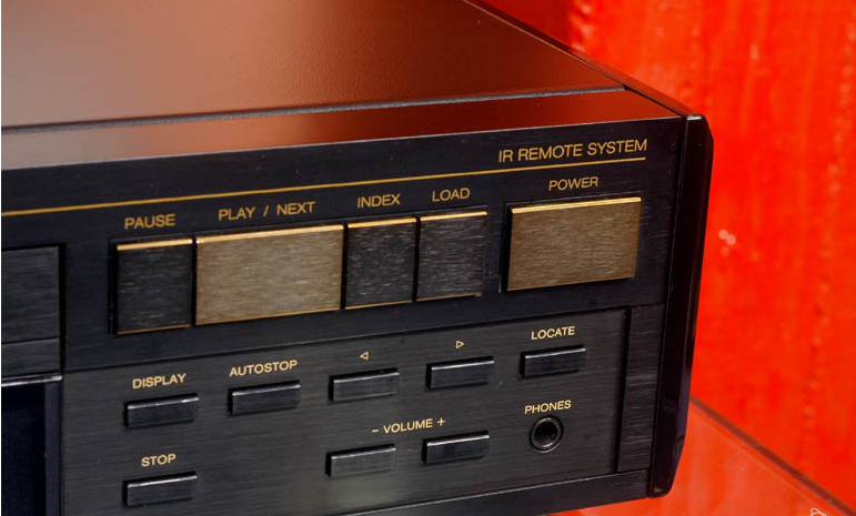 Screenshot_2019-03-29 Revox B226-S, as new for sale (1).png