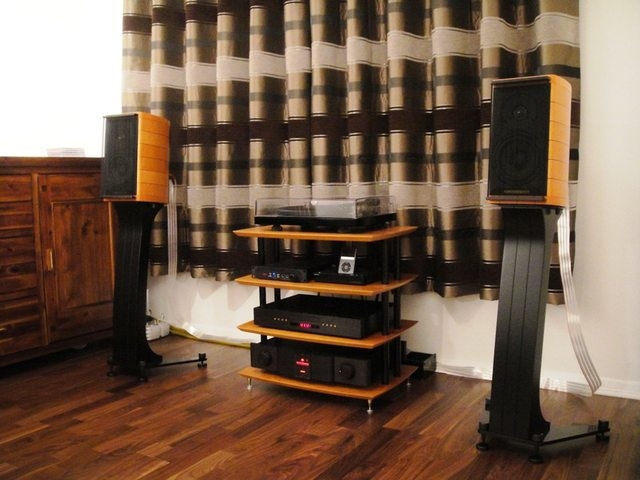 Sonus-Faber-CremonaM-KAI180.jpg