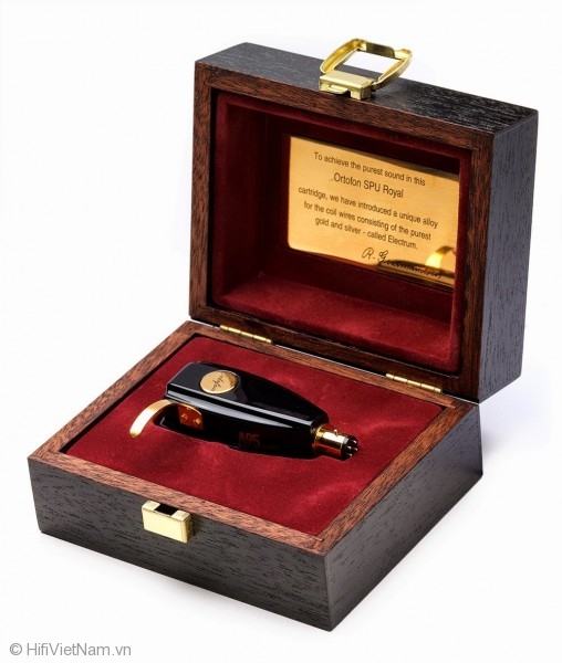 SPU_95th_in_wooden_box_with_gold_plate-2-508x600.jpg