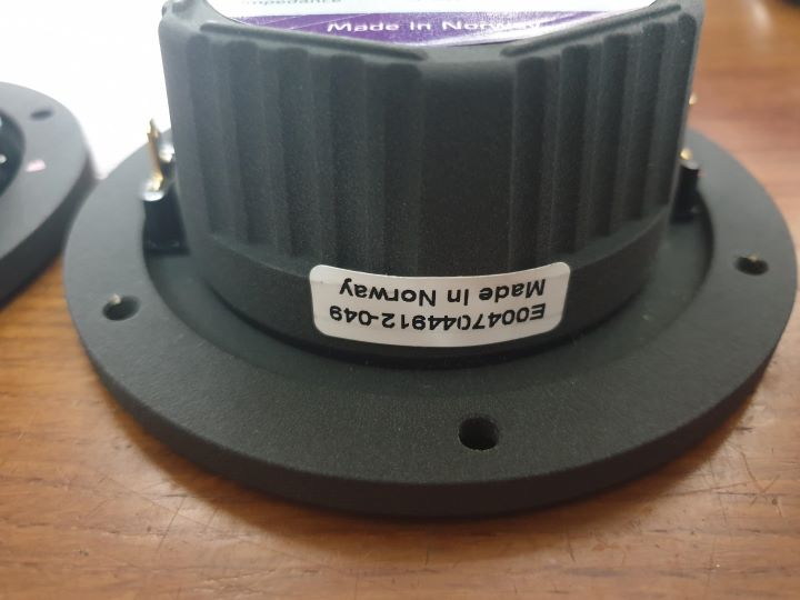 T29MF001 side seri 2.jpg