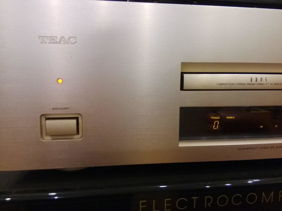 Teac25X3.jpg