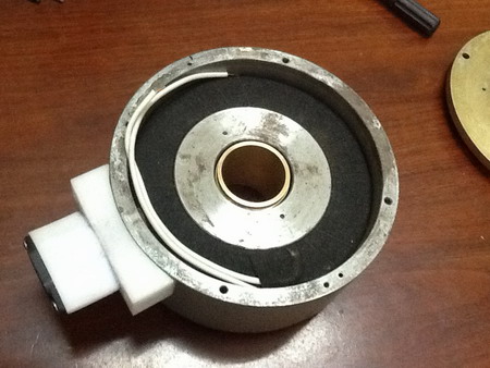 Throat horn speaker.jpg