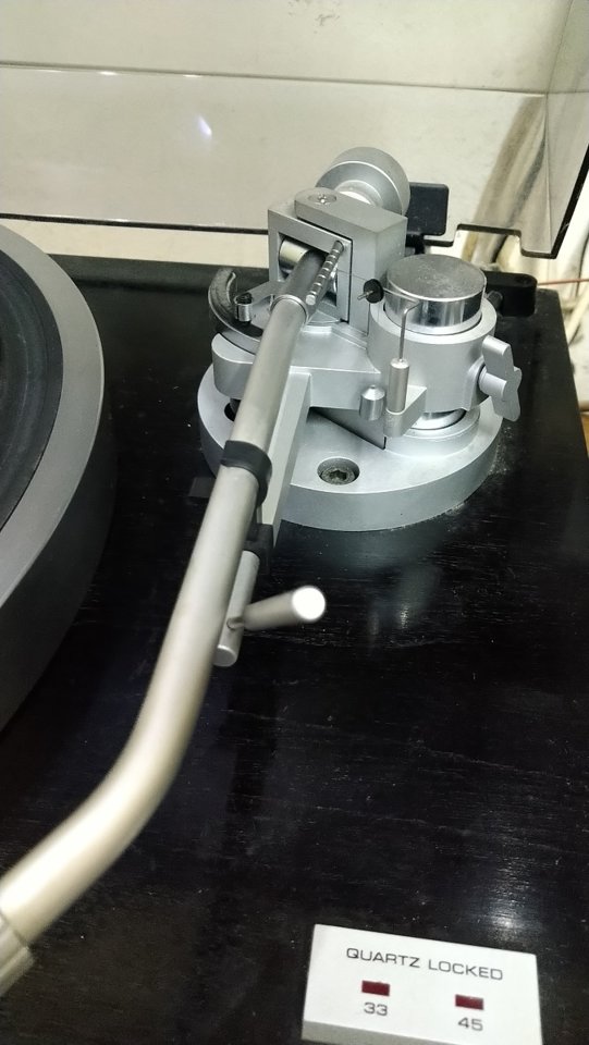 Yamaha Turntable 7.jpg