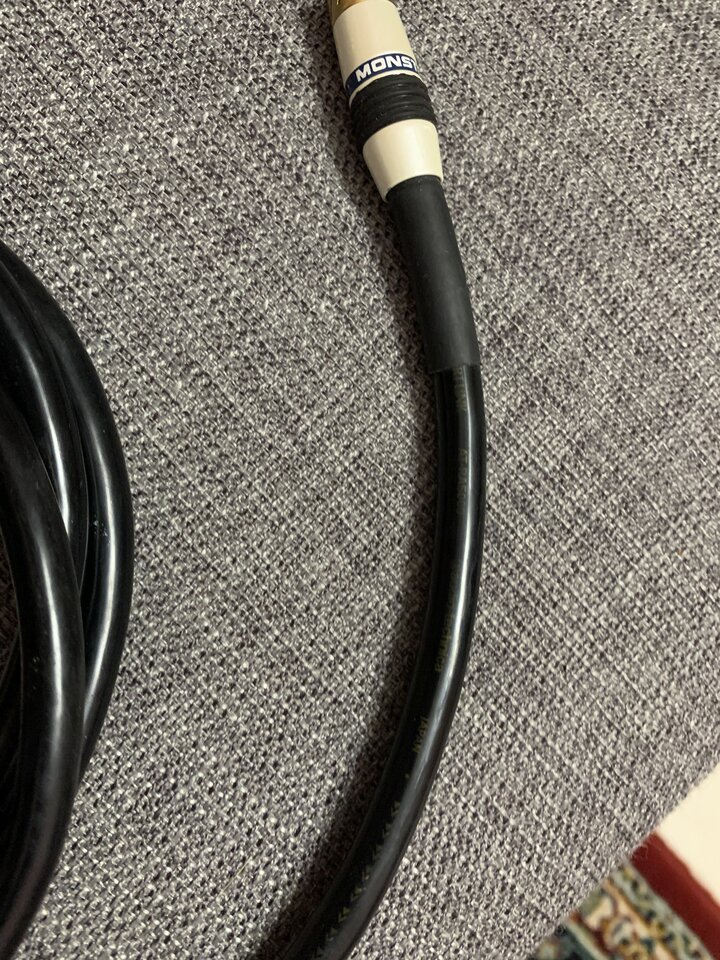 z2098118439185_f080b7a18e5093930c04d4e181406a8b.jpg