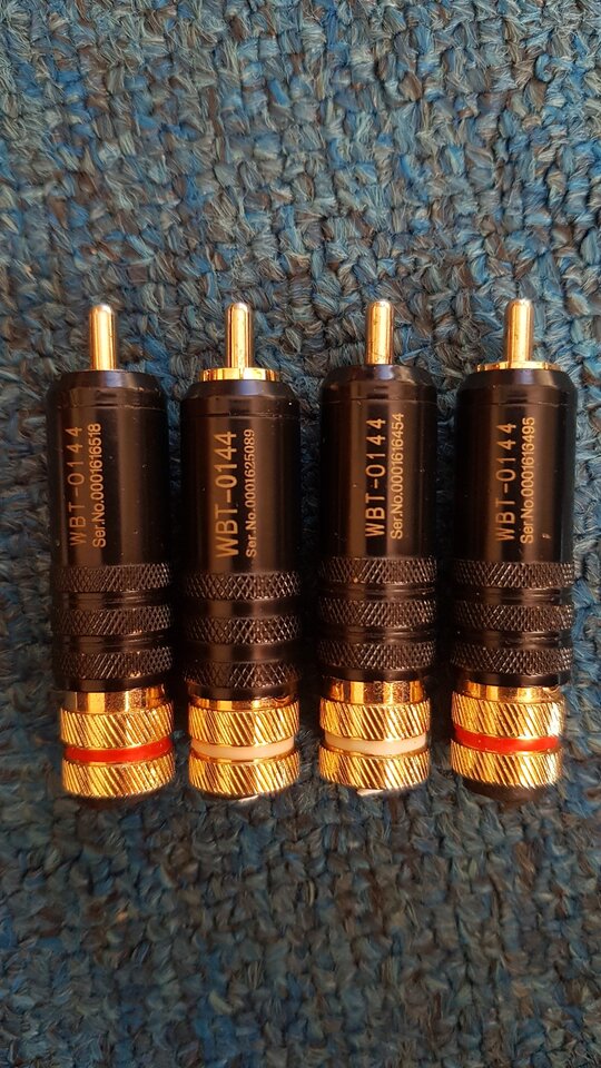 z2338965820817_350780c59584553e4ede765fe068f408.jpg