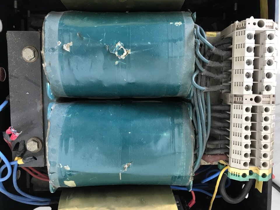 z2446484305117_6903d9207991a1126364606a45ef65a3.jpg