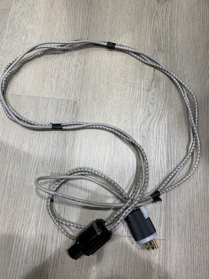 z3050560374283_e8b1450ba805e57d4529472d0467d4ed.jpg