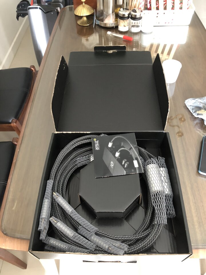 z3555725252042_9e2e5eb56473acce606f7b59d7e35666.jpg
